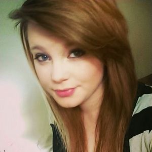 Meet your Posher, Brittney